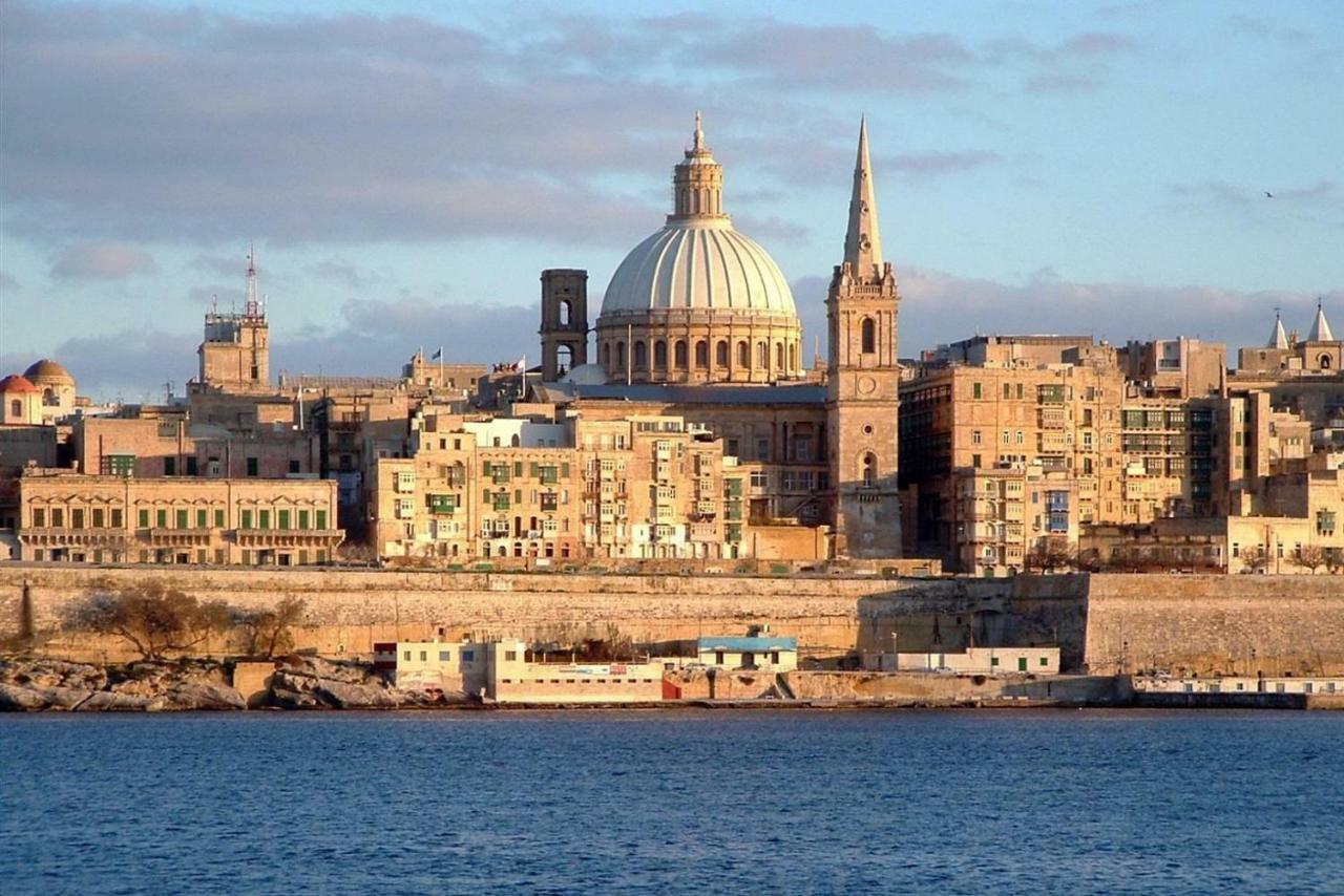 Modern Apartment Just Off The Promenade Sliema Luaran gambar