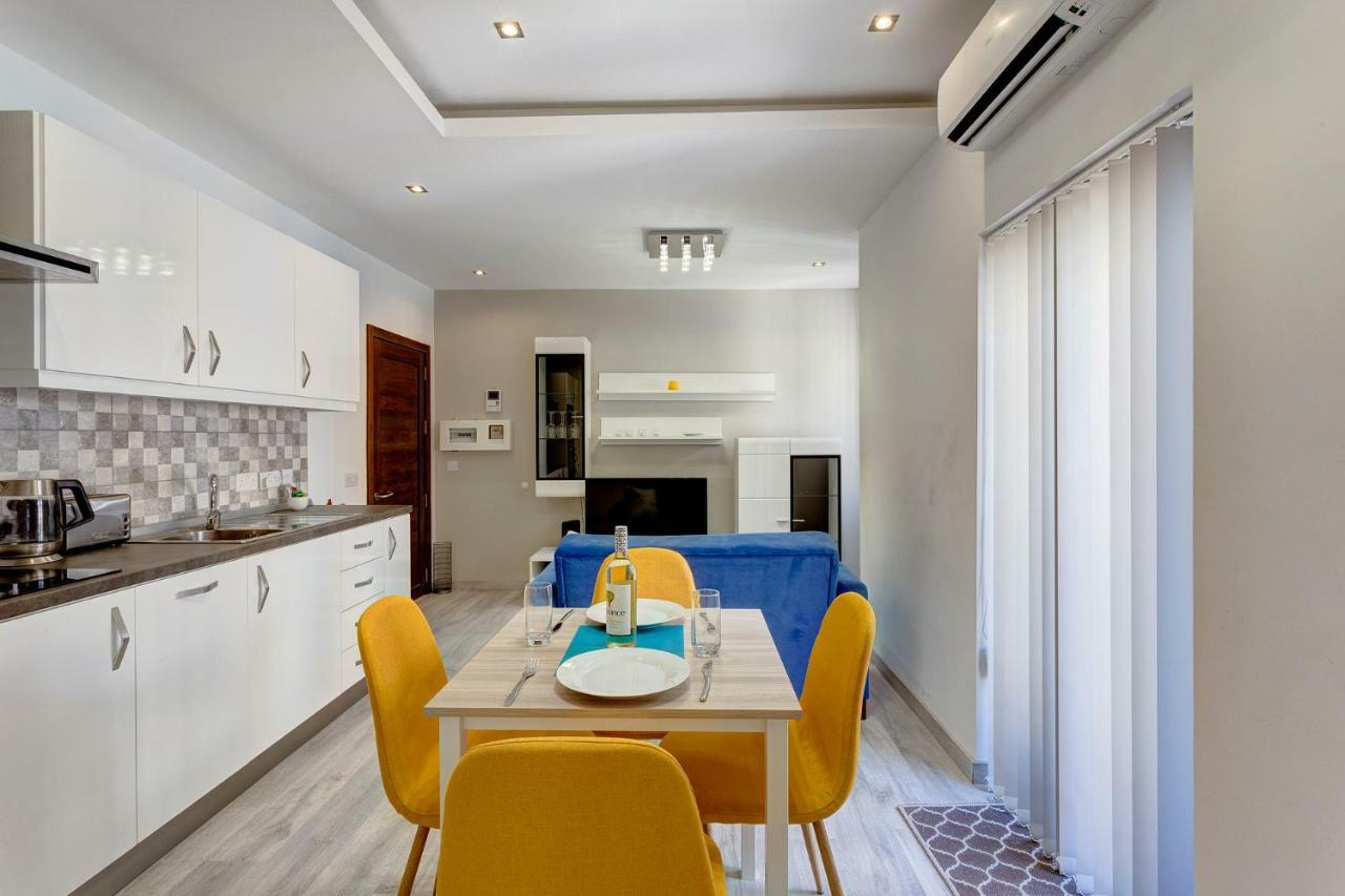 Modern Apartment Just Off The Promenade Sliema Luaran gambar