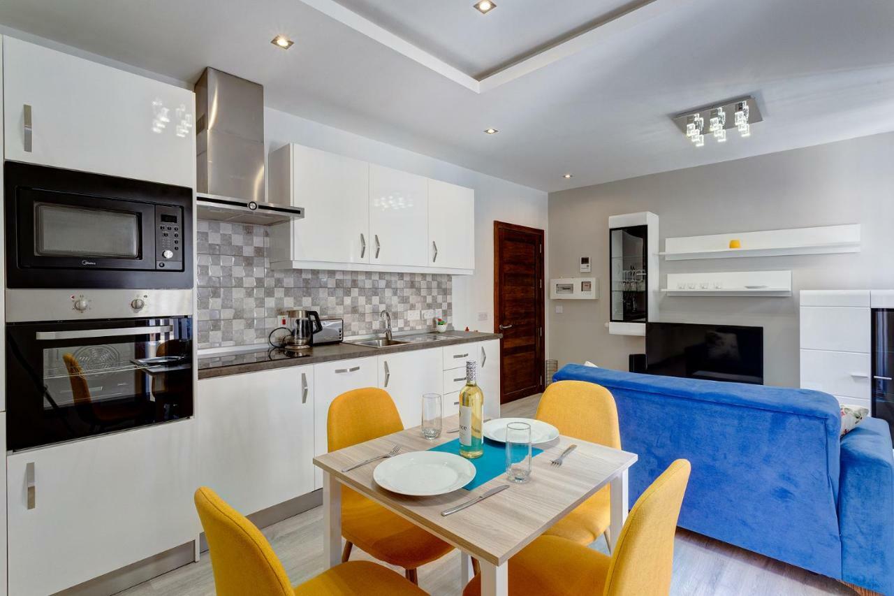 Modern Apartment Just Off The Promenade Sliema Luaran gambar