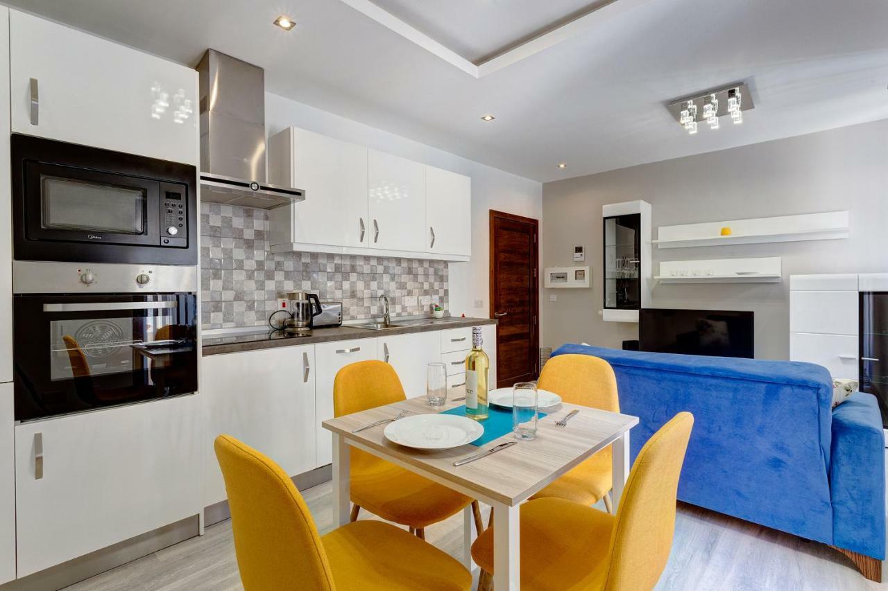 Modern Apartment Just Off The Promenade Sliema Luaran gambar